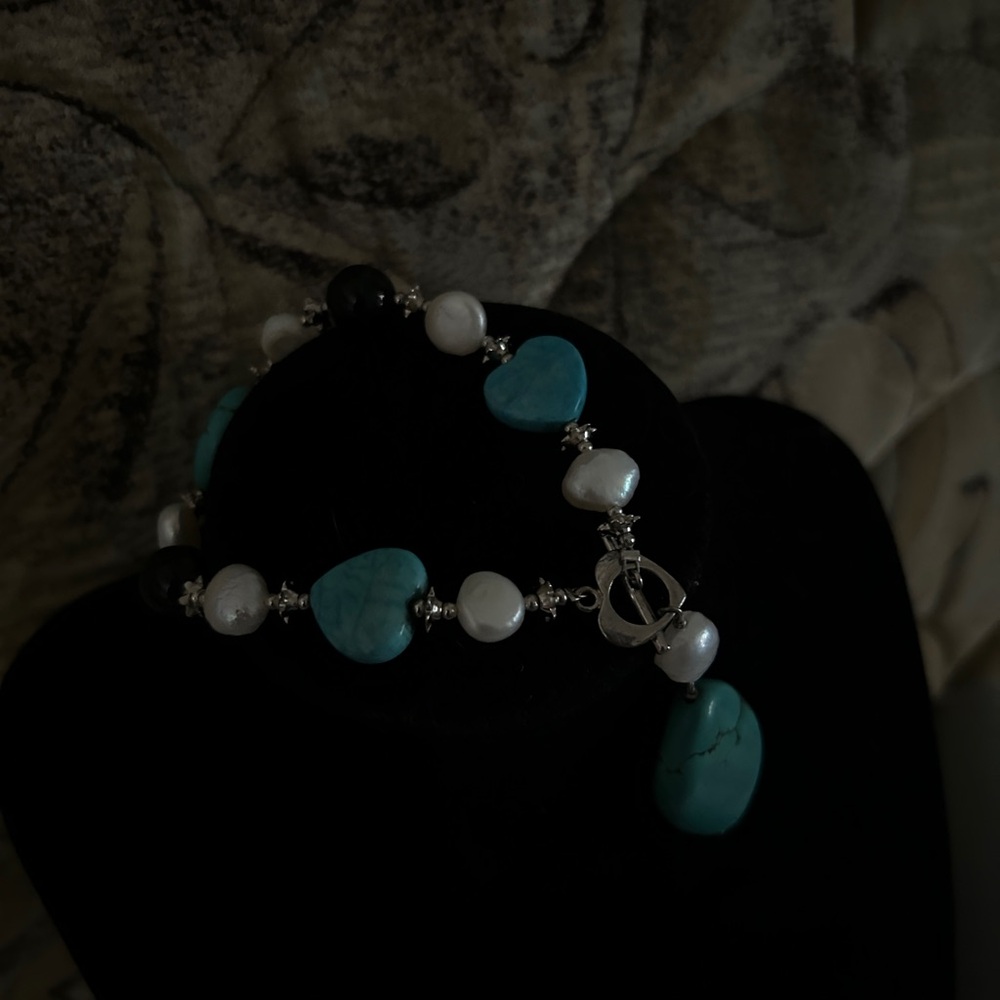Turquoise Heart and Pearl Bracelet Necklace with Heart Clasp - Picture 2 of 8